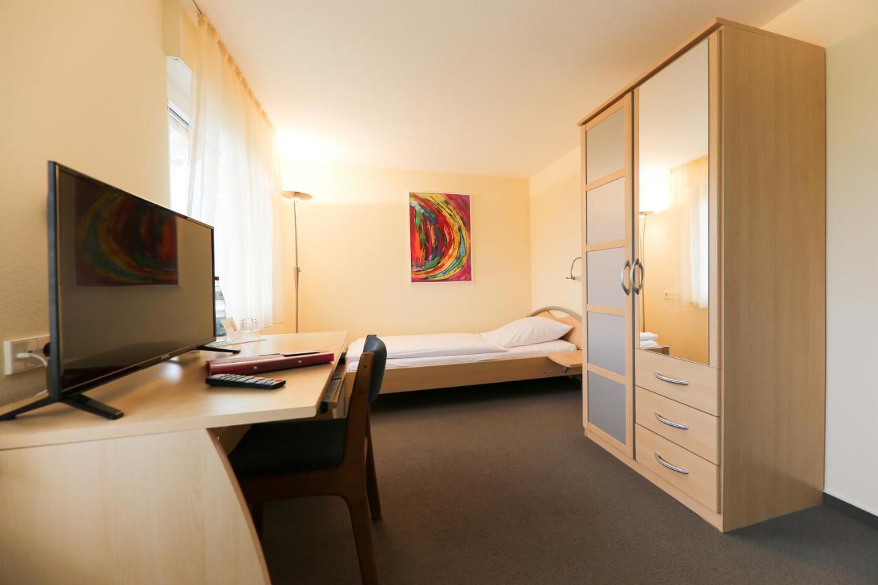 Hotel Albblick Bad Boll Ngoại thất bức ảnh