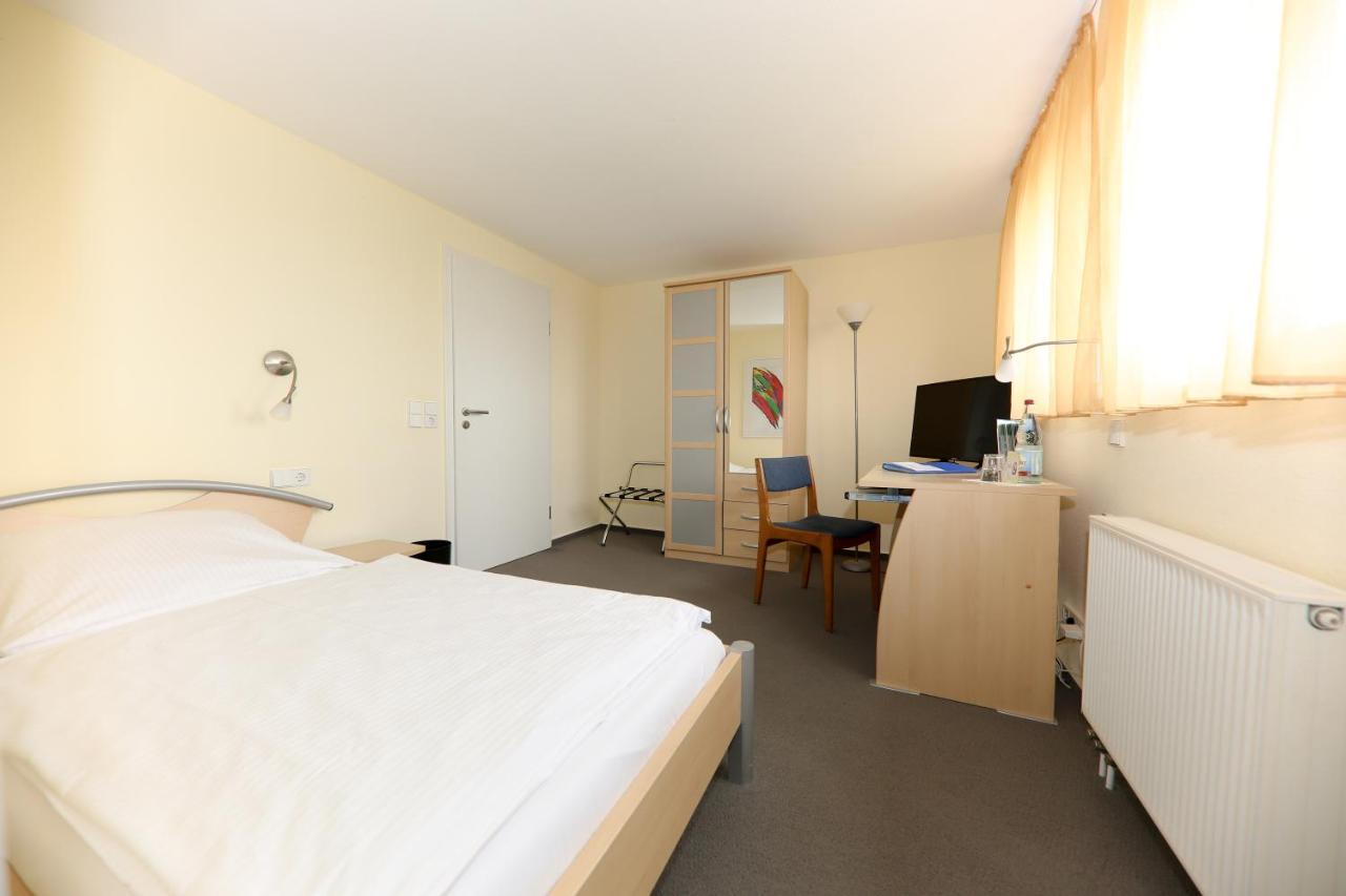 Hotel Albblick Bad Boll Ngoại thất bức ảnh